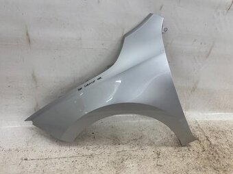 Přední levý blatník Škoda Rapid stříbrná