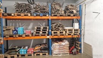 Nestandardní regálové systémy na míru