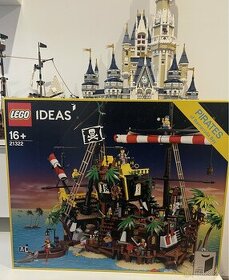 LEGO Ideas 21322 Zátoka pirátů z lodě Barakuda