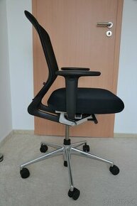 Kancelářská židle - Vitra ZÁNOVNÍ PC 18 500,-