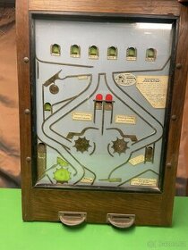 koupím do muzea starý mechanický automat - 1