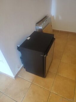 Prodám absorpční ledničku Dometic CombiCool RF60 - 50mbar