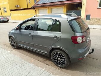 Koupím VW golf 5 plus bez tp