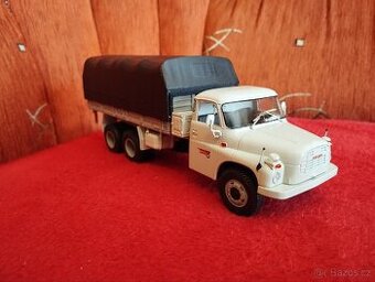 Tatra148 VNM 1:43 Modimio