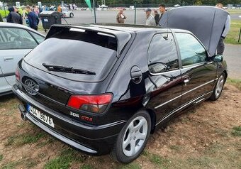 Křídlo peugeot 306 GTI