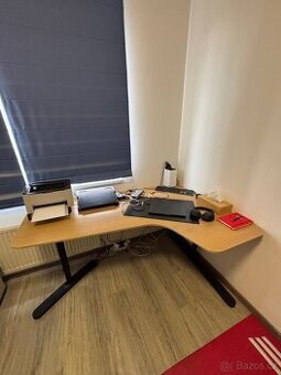 Rohový pracovní stůl IKEA (L-tvar)