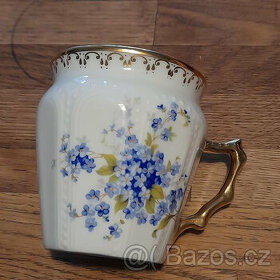 Porcelánový hrnek