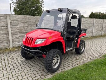 Arctic-cat prowler