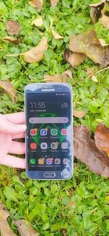 Samsung Galaxy S6 s čirými zády