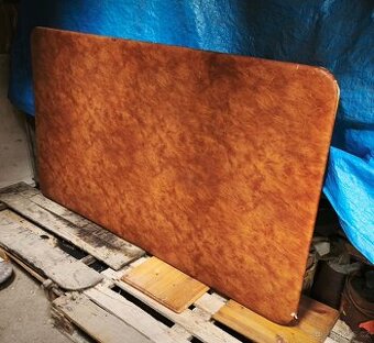 Elektrické masážní lehátko