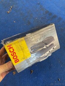 NOVÉ BRZDOVÉ DESTIČKY VW T4