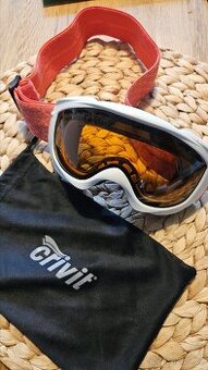 Nové dětské lyžařské brýle Crivit.