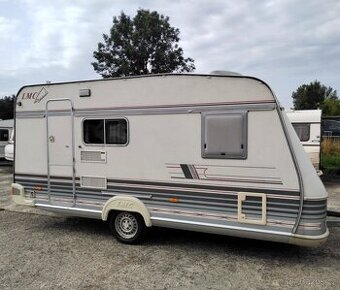 Karavan LMC, Kuchyňka, Koupelna, Topení