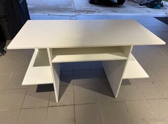 Dětský psací stůl