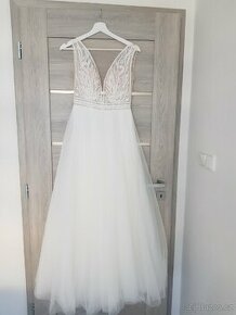 Svatební šaty velikost 36