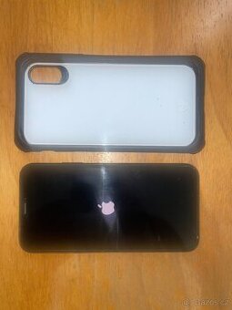 Iphone XS v prfektním stavu, od začátku s krycím sklem.