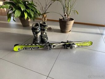 Prodám lyžařský set (lyže, lyžáky)