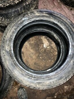 2ks zimní PIRELLI SOTTOZERO 3 245/50R19