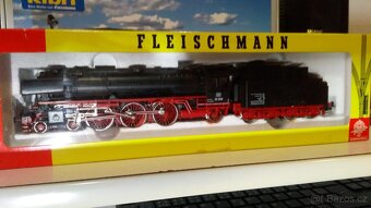 Prodám Lokomotivy Ho a Osobní motorový vlak HO