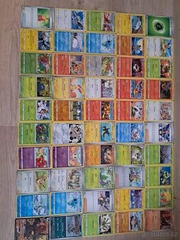 Pokemon Mix karet 50 ks (včetně EX karty / holo karet)