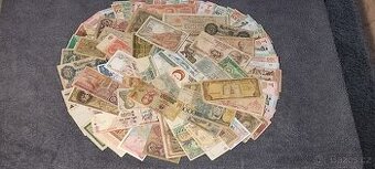 Staré bankovky po sběrateli množstvím 165ks