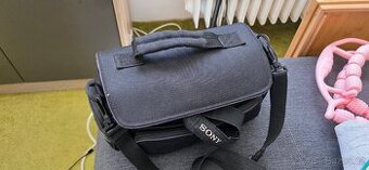 fotoaparát s příslušenstvím