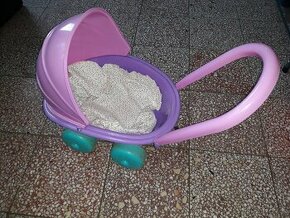 1. Lehký kočár pro paneku