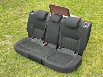 Škoda Fabia III : zadní komplet sedaček