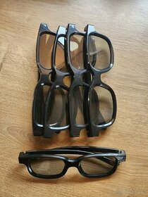 Prodám 5x brýle 3D.