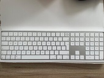 TOP -Apple Magic Keyboard s Touch ID a numerickou klávesnicí
