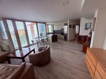 pronájem bytu 3+kk 95m2 s balonem  Atrium Otrokovice