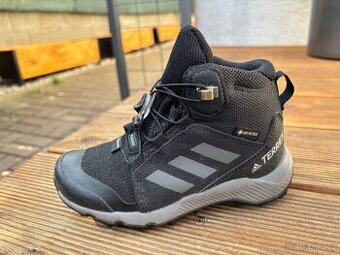 Celoroční kotníčkové boty Adidas vel. 29