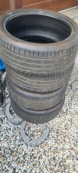 Gumy 215/40/18