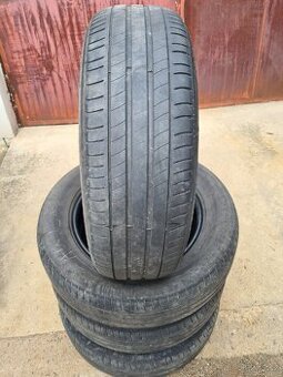 215/65 R17
