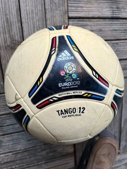 Míč Adidas Tango 2012, Poland-Ukraine, Sběratelský kousek - 1