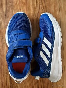 Adidas tenisky 35