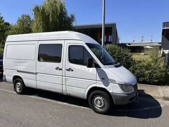 Mercedes-Benz Sprinter 211