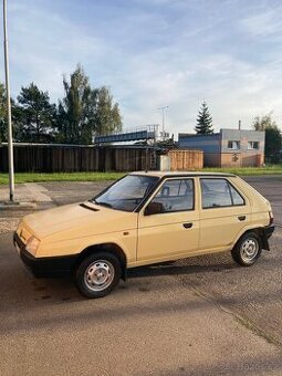 Škoda Favorit 135L, jeden majitel, rok 1990 ČR Původ