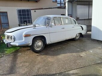 TATRA 603