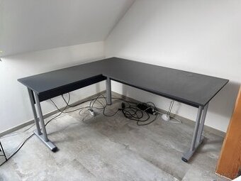 Psací stůl IKEA