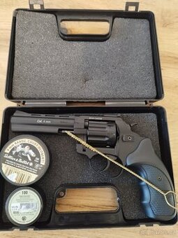 Nová flobertka Zoraki R1 ráže 4mm.