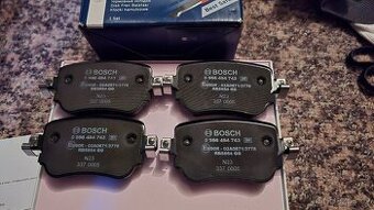 Brzdové destičky Bosch – nové, nepoužié 0 986 494 743