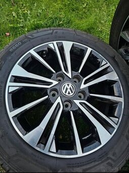 VW T6 original letní sada kol Aracuju 235/55-17 TOP stav