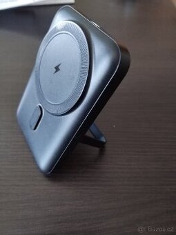 MAGSAFE, magnetická bezdrátova powerbanka 10.000 Ah