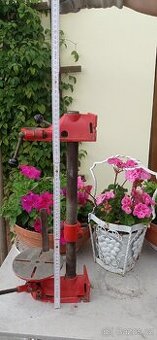 Stojan na vrtačku