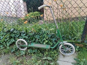 Stará kola k renovaci nebo na náhradní díly