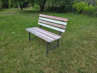 Lavička k renovaci