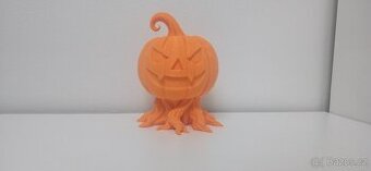 3D tištěná halloweenská dýně s kořeny