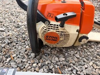 Motorova pila stihl ms260