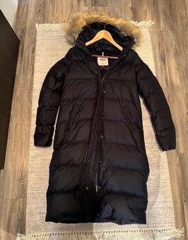Dámský zimní péřový kabát Tommy Hilfiger M